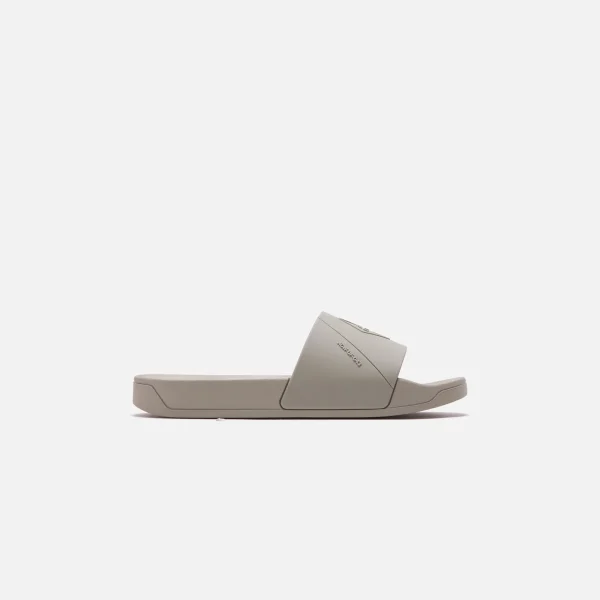 a cold wall rhombus slide sandal in bone - KITH-SHOP