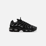 nike x swarovski women s air max plus black and white - KITH-SHOP